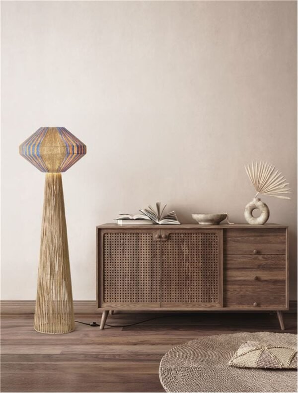 Lampadarul Boho-Chic Delie Nova Luce