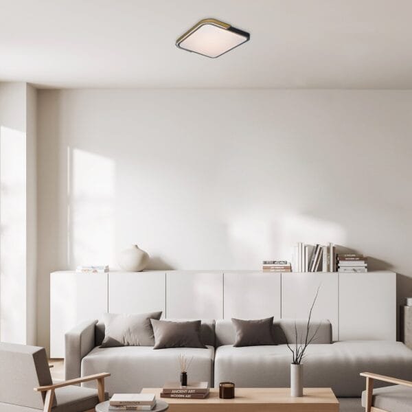plafoniera rgb smart cu Wi-fi si telecomandă