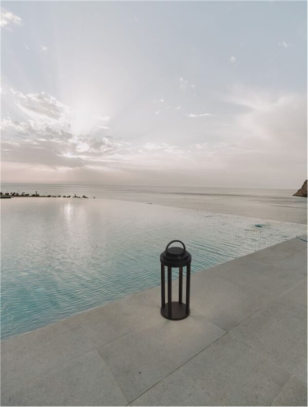 Lampă de grădină portabilă cu LED Nova Luce Mocha 3000K 2W 191Lm CRI 82 UGR IP65 Lampă de grădină portabilă cu LED Nova Luce Mocha 3000K 2W 191Lm CRI 82 UGR IP65