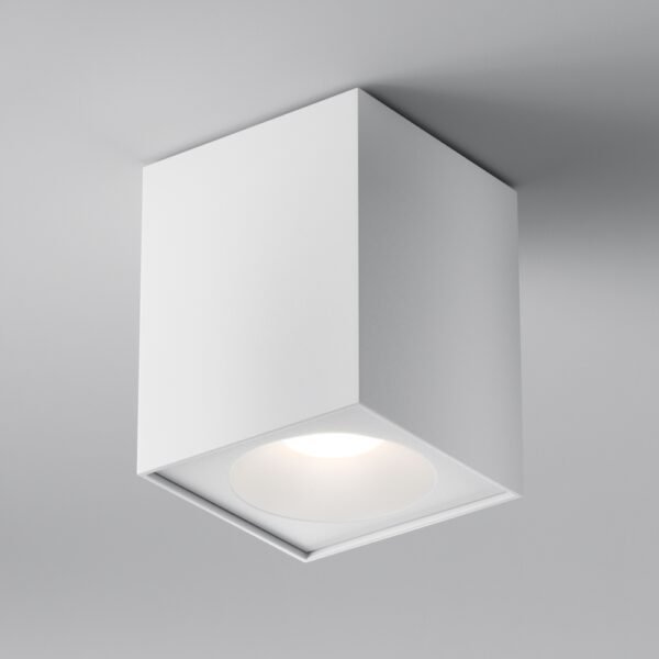 Spot cu design prismatic aplicat rezistent la umezeală și praf Maytoni Zoom GU10 1x10W IP65 alb