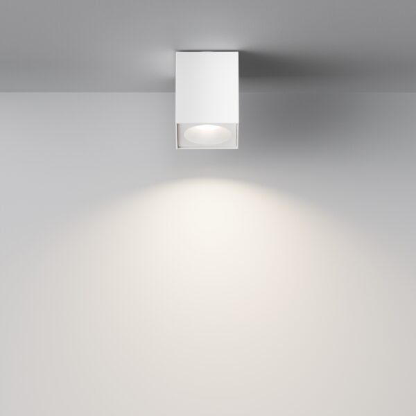 Spot cu design prismatic aplicat rezistent la umezeală și praf Maytoni Zoom GU10 1x10W IP65 alb
