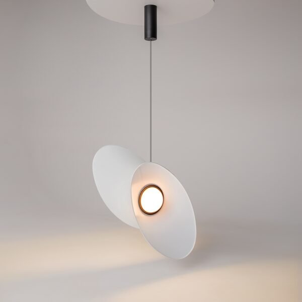 Pendule LED cu lumimă direcționată Maytoni Evolution 9W 3000K 500lm 3 Pendule LED cu lumimă direcționată Maytoni Evolution 9W 3000K 500lm